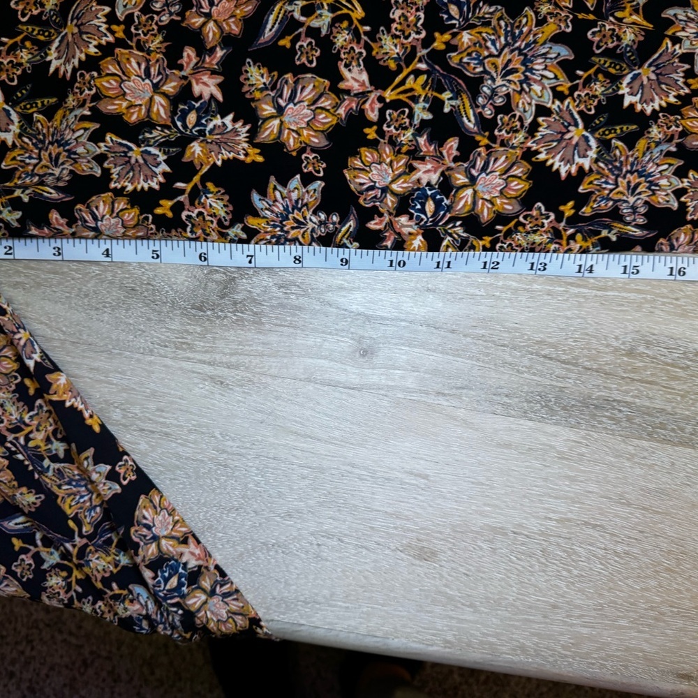 Evereve Black and Cream Floral Print Jumpsuit - Picture 5 of 7